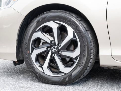 Used 2017 Honda Accord EX-L image 17