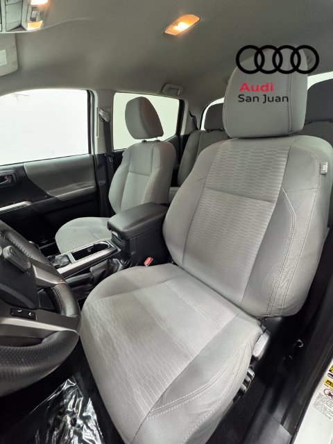 Used 2017 Toyota Tacoma SR5 w/ Tow Package RWD image 28