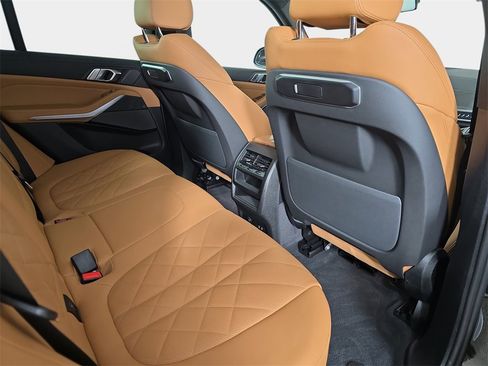 Used 2026 BMW X5 xDrive40i image 12