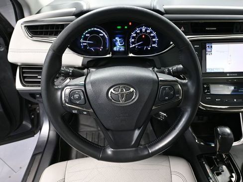 Used 2013 Toyota Avalon XLE Premium image 25