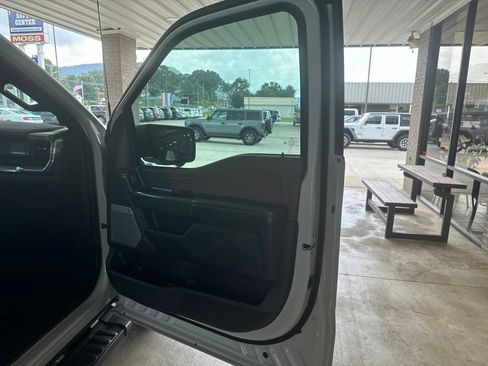 Used 2023 Ford F150 Lariat AWD/4WD image 22