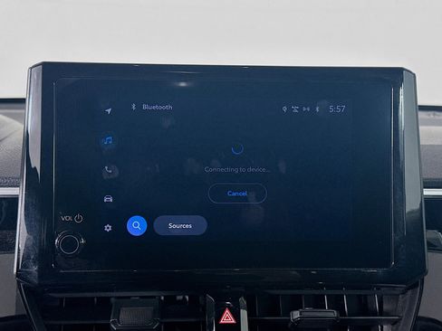 Used 2024 Toyota Corolla Cross LE image 21