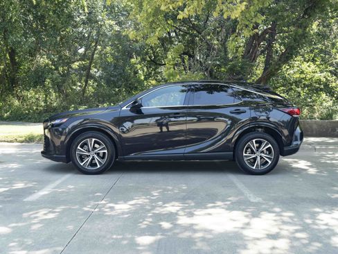 Used 2024 Lexus RX 350 FWD w/ Technology Package image 6