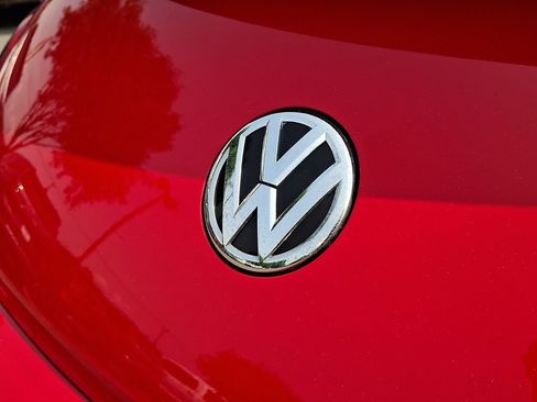 Used 2013 Volkswagen Beetle 2.5 FWD image 29