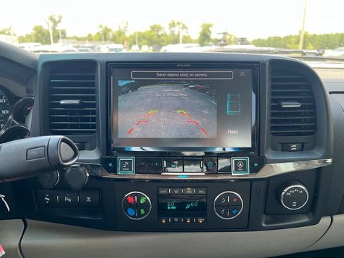 Used 2011 Chevrolet Silverado 1500 LT w/ All-Star Edition AWD/4WD image 13