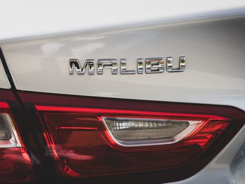 Used 2017 Chevrolet Malibu Hybrid w/ Leather Package image 27