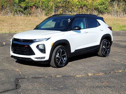 Used 2023 Chevrolet TrailBlazer RS w/ Convenience Package image 5