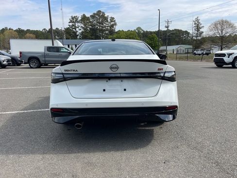 New 2026 Nissan Sentra SR FWD image 5