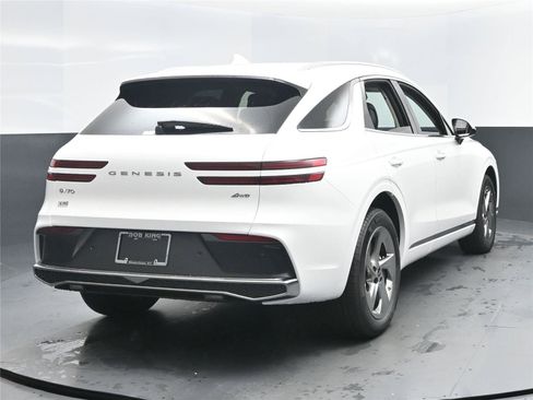 New 2026 Genesis GV70 2.5T image 10