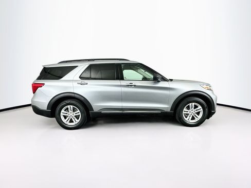 Used 2020 Ford Explorer XLT w/ Comfort Package RWD image 10