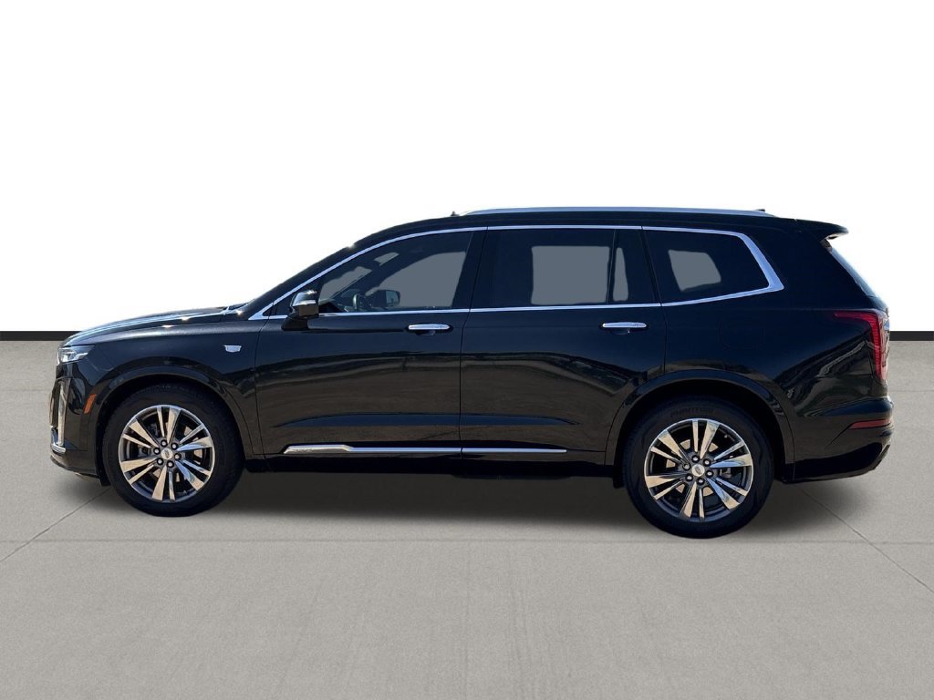 Used 2021 Cadillac XT6 Premium Luxury FWD image 2