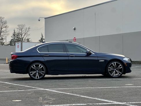 Used 2013 BMW 535i Sedan w/ Technology Pkg RWD image 6
