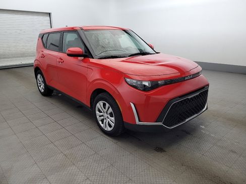 Used 2025 Kia Soul LX image 13