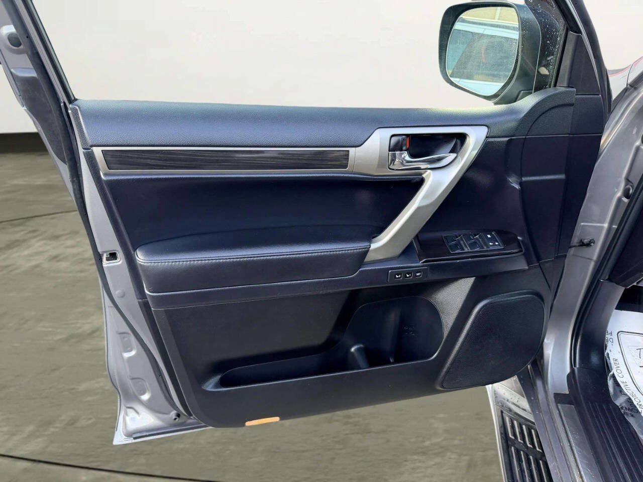 Used 2014 Lexus GX 460 AWD/4WD image 14