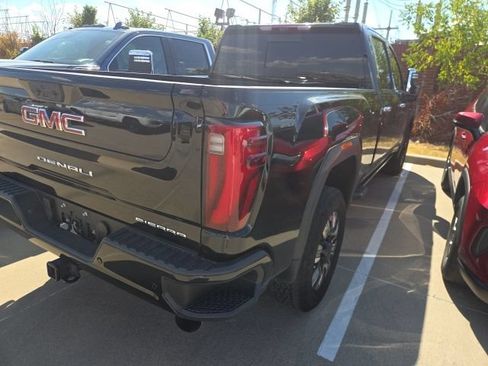 Used 2025 GMC Sierra 2500 Denali w/ Denali Reserve Package AWD/4WD image 3