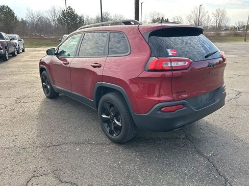 Used 2016 Jeep Cherokee High Altitude image 2