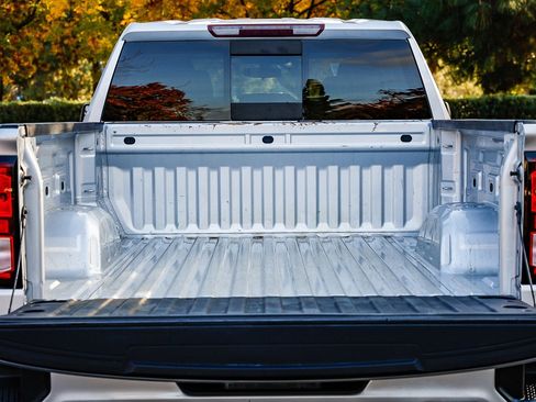 Used 2020 GMC Sierra 1500 Elevation w/ Elevation Value Package image 26