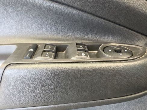 Used 2018 Ford Escape SEL FWD image 16
