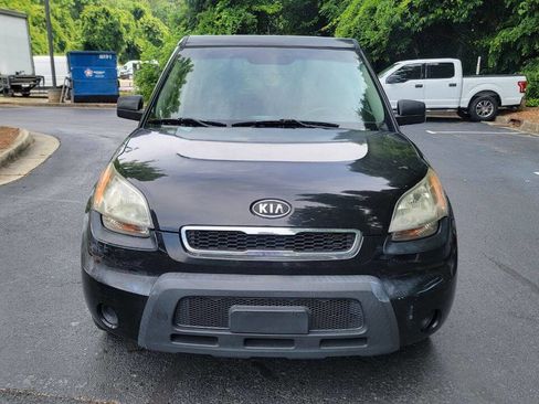 Used 2011 Kia Soul + FWD image 2