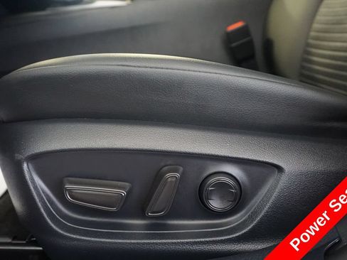 Certified 2024 Toyota Camry SE FWD image 7