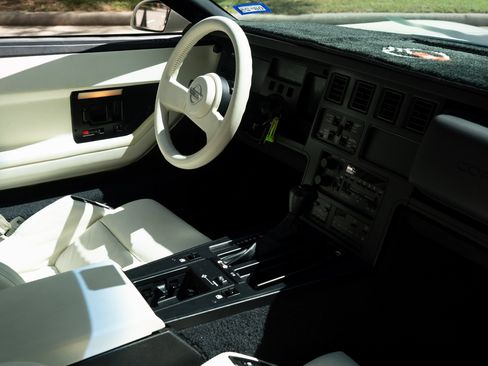 Used 1988 Chevrolet Corvette Coupe image 38