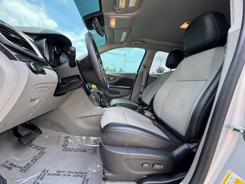 Used 2016 Buick Encore FWD image 24