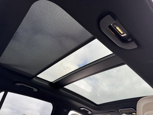 New 2026 Mercedes-Benz GLC 300 4MATIC image 3