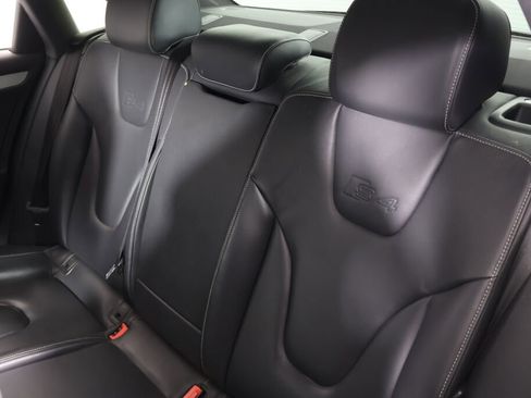 Used 2012 Audi S4 Prestige image 40