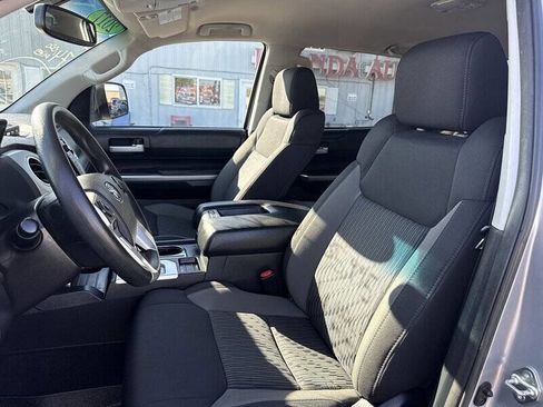 Used 2017 Toyota Tundra SR5 w/ SR5 Upgrade Package image 14