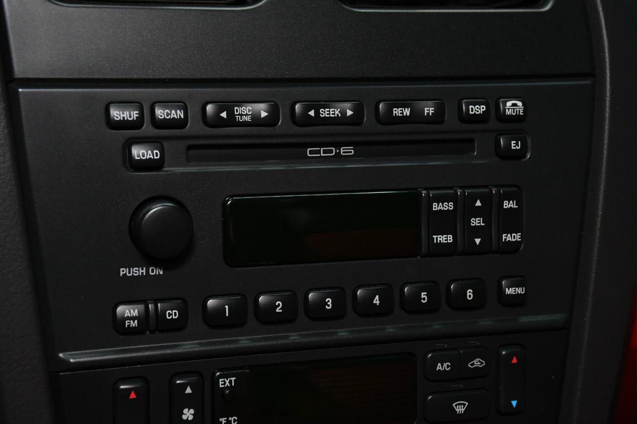 Used 2002 Ford Thunderbird RWD image 26