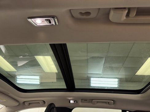 Used 2018 Volvo XC90 T5 Momentum w/ Convenience Package image 18