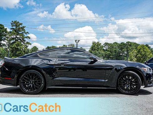 Used 2017 Ford Mustang GT Premium w/ GT Performance Package RWD image 8