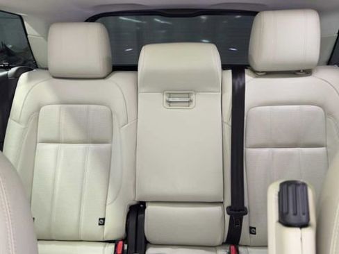 Used 2019 Land Rover Range Rover Sport HSE image 24