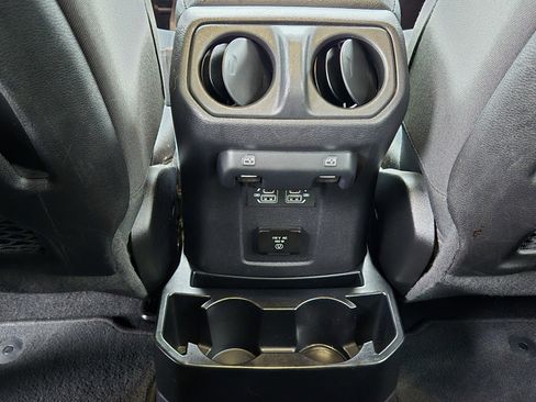 Used 2022 Jeep Wrangler Unlimited Rubicon 4xe image 15