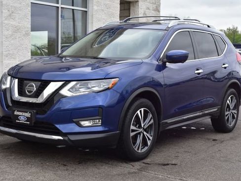Used 2017 Nissan Rogue SL w/ SL Premium Package AWD/4WD image 18