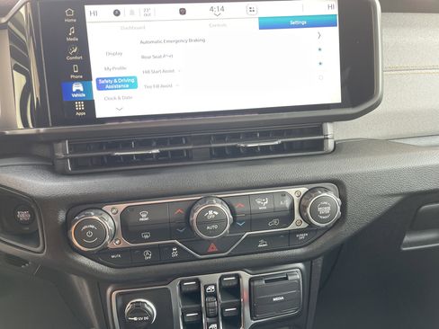 New 2026 Jeep Gladiator Willys image 32