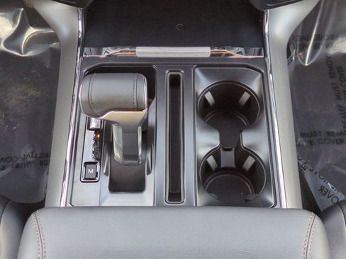 New 2025 Ford F150 Lariat w/ Equipment Group 501A Mid image 19