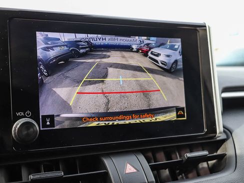 Used 2024 Toyota RAV4 AWD Hybrid image 22