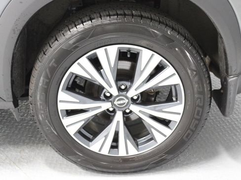 Used 2023 Nissan Rogue SV w/ SV Premium B Package AWD/4WD image 18