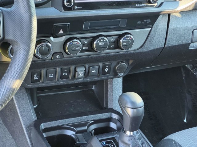Used 2023 Toyota Tacoma TRD Off-Road w/ Technology Package AWD/4WD image 22