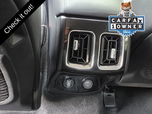 Used 2023 Kia Sorento SX AWD/4WD image 11