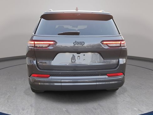 New 2026 Jeep Grand Cherokee L Limited image 5