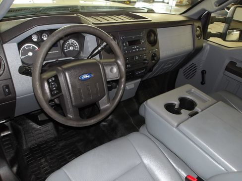 Used 2016 Ford F450 XL w/ XL Value Package RWD image 9