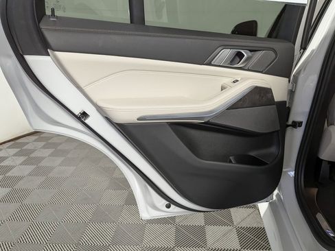 Certified 2024 BMW X5 xDrive40i w/ M Sport Package image 47