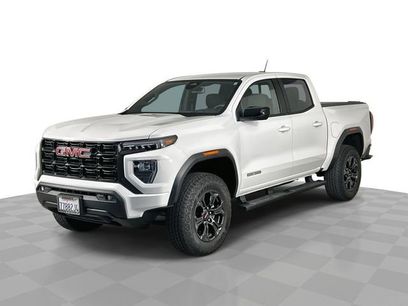 Used 2025 GMC Canyon Elevation w/ Convenience Package