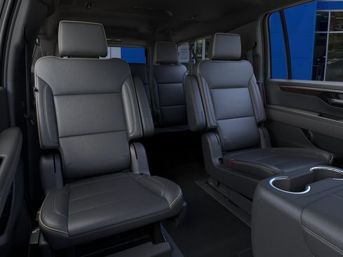 New 2026 Chevrolet Suburban Premier AWD/4WD image 41