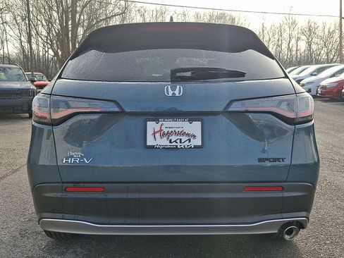 Used 2024 Honda HR-V Sport image 5