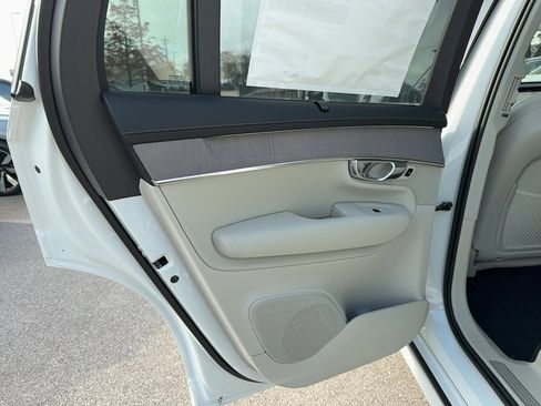 New 2026 Volvo XC90 T8 Ultra image 13