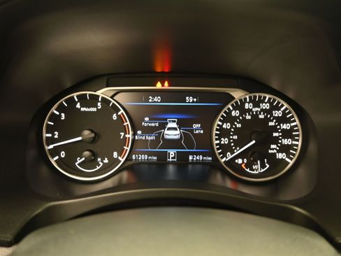 Used 2020 Nissan Altima 2.0 Platinum image 16