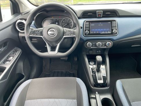 Used 2025 Nissan Versa SV w/ Trunk Package FWD image 10